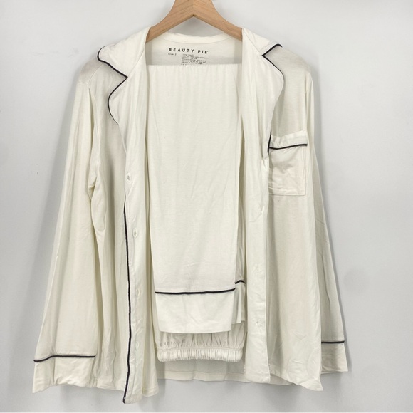 Lounge Story Beauty Pie PJ Set - Picture 2 of 8